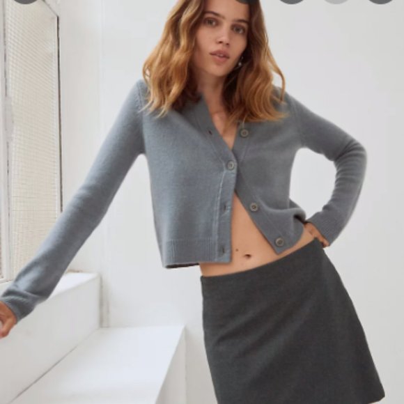 Babaton Aritzia Hopper/Modern Mini Skirt - Picture 1 of 4